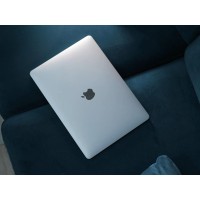MacBook Air чи MacBook Pro: що брати під роботу